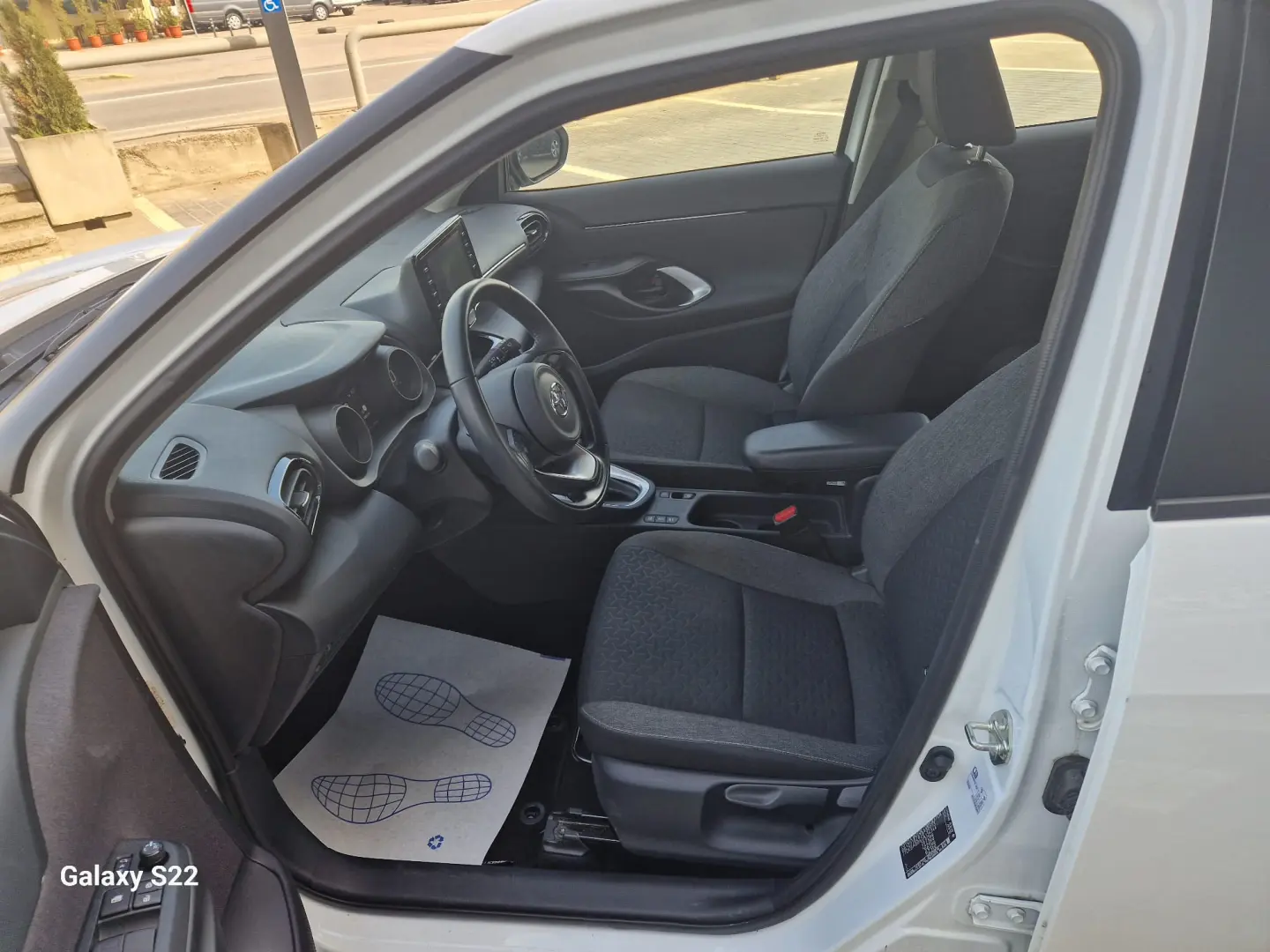 Toyota Yaris Cross ver-1-5-vvt--i-hsd-4x2-active