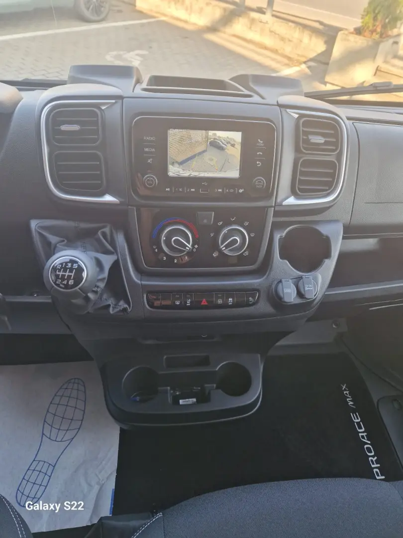 Proace Max L3H2 PanelVan 5u 2.2D 140cp 6MT Comfort