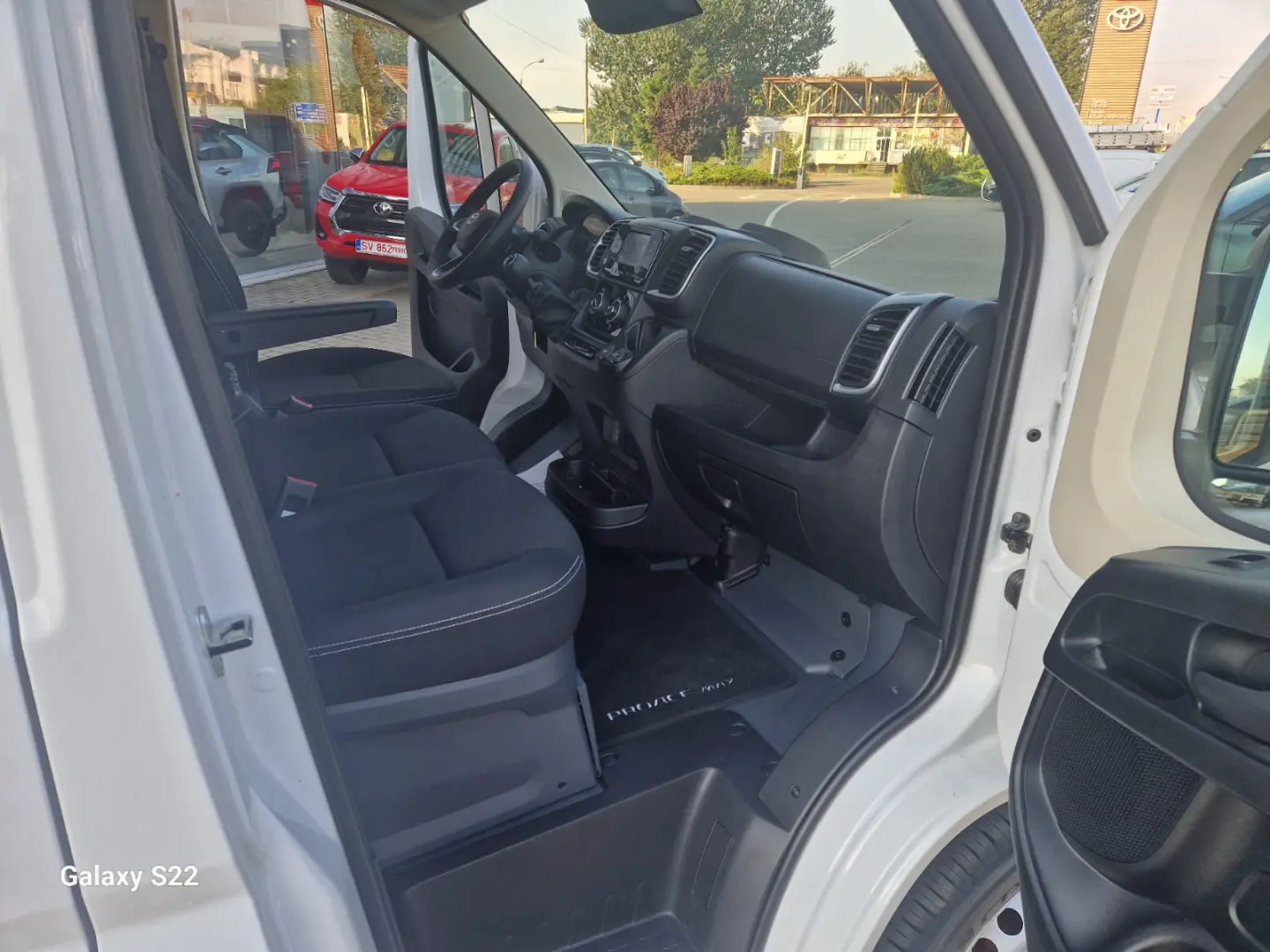 Proace Max L3H2 PanelVan 5u 2.2D 140cp 6MT Comfort