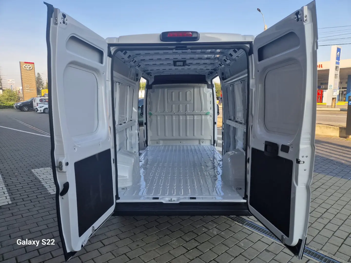 Proace Max L3H2 PanelVan 5u 2.2D 140cp 6MT Comfort