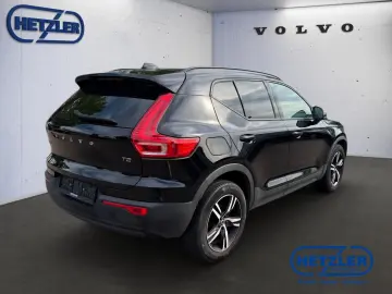 XC40 Momentum Core 2WD T2 EU6d Digitales Cockpit