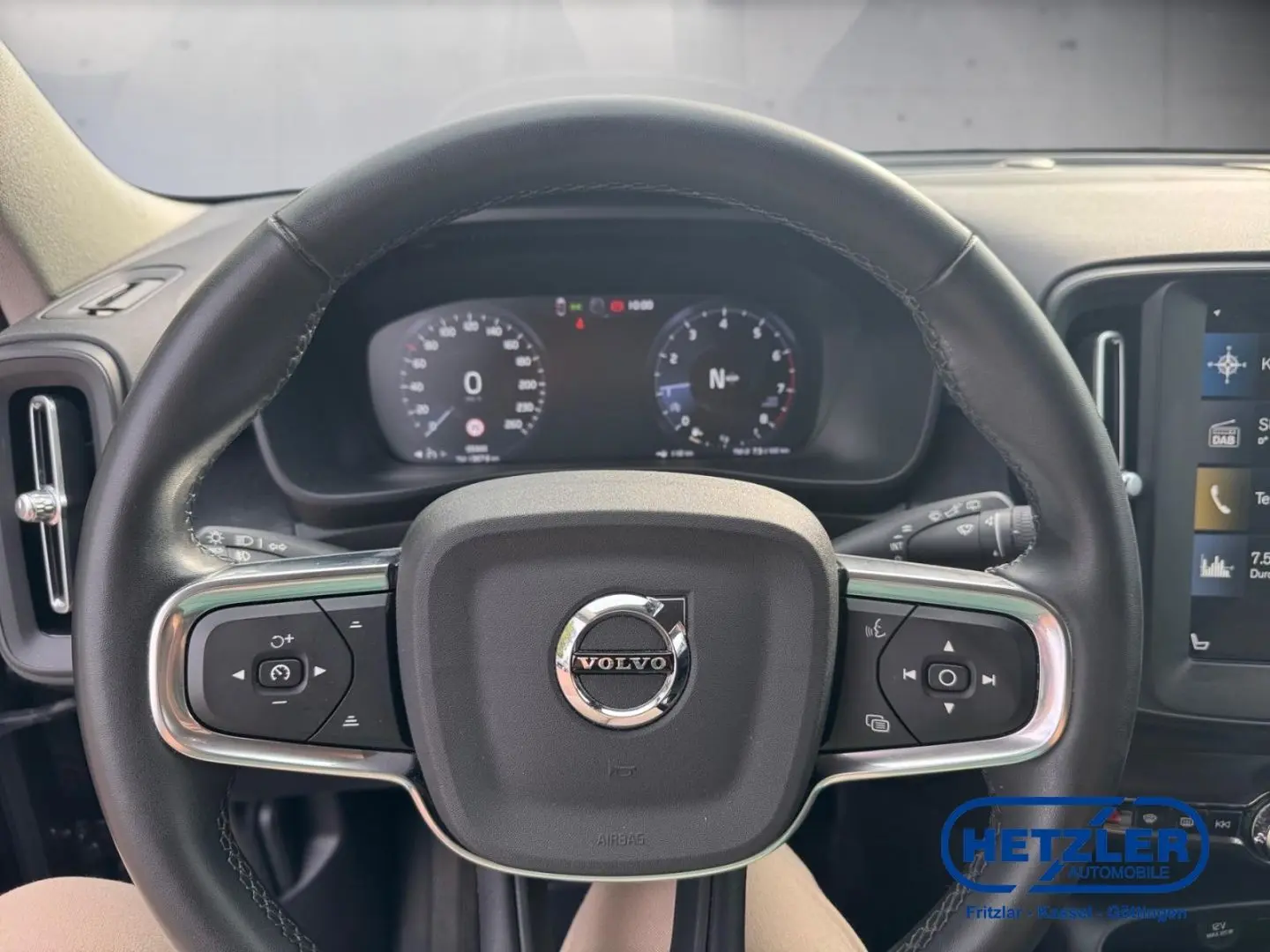 XC40 Momentum Core 2WD T2 EU6d Digitales Cockpit