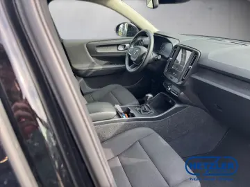 XC40 Momentum Core 2WD T2 EU6d Digitales Cockpit