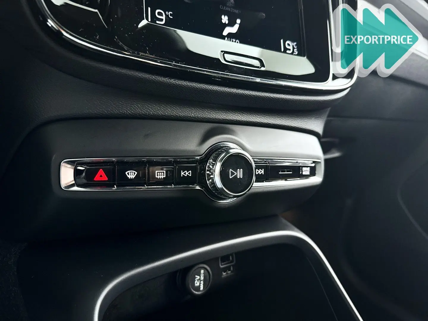XC40 T2 Momentum Business | navi | Tempomat