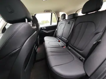 BMW X5 xDrive30d AT MHEV