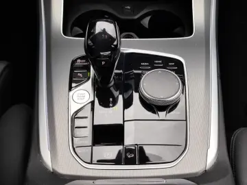 BMW X5 xDrive30d AT MHEV