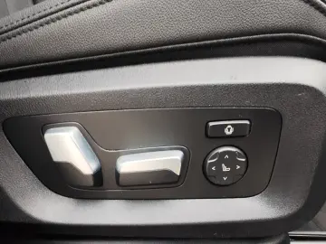 BMW X5 xDrive30d AT MHEV