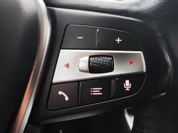 BMW X5 xDrive30d AT MHEV