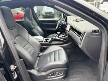 CAYENNE COUPE PLATINIUM EDITION*PANORAMA*21.ZOLL