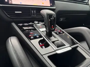 CAYENNE COUPE PLATINIUM EDITION*PANORAMA*21.ZOLL