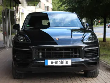 Cayenne Coupe Platinum Edition