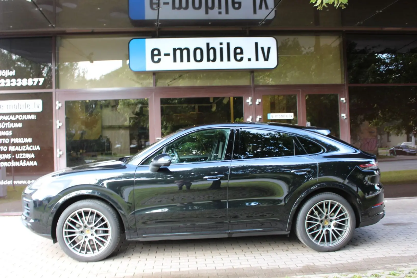 Cayenne Coupe Platinum Edition