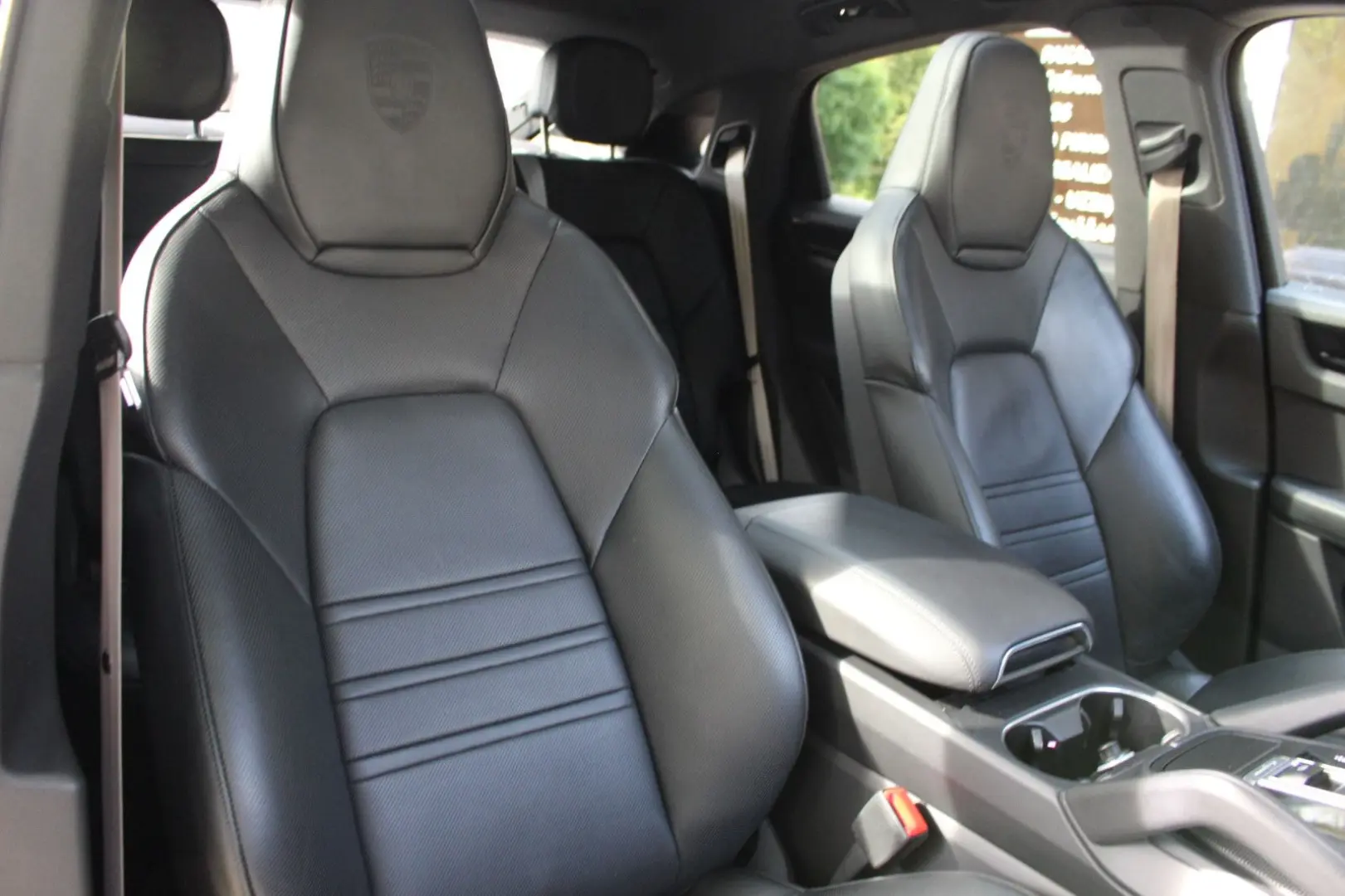 Cayenne Coupe Platinum Edition