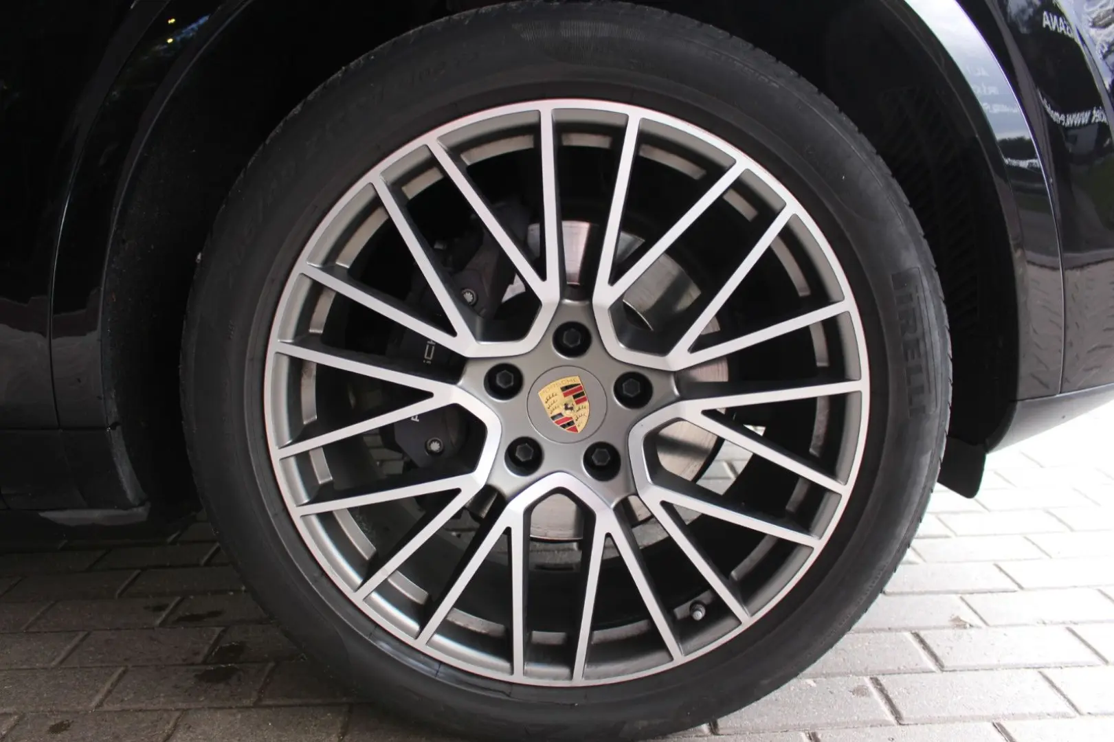 Cayenne Coupe Platinum Edition