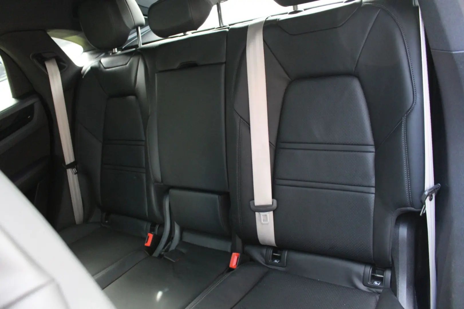 Cayenne Coupe Platinum Edition