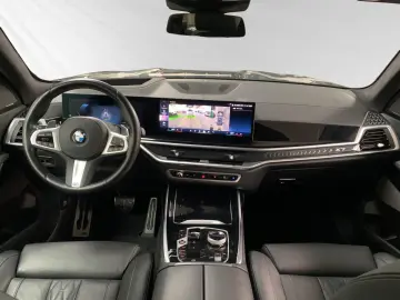 X7 xDrive40d M Sport Pro|SkyLounge|AHK|Standhzg
