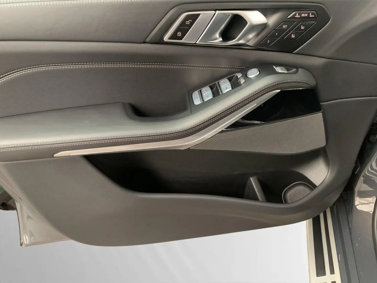X7 xDrive40d M Sport Pro|SkyLounge|AHK|Standhzg