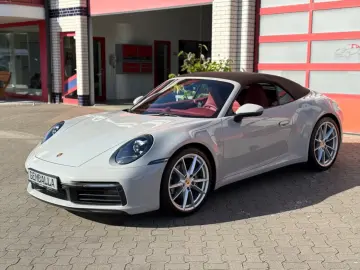 Porsche 992 CARRERA CABRIOLET