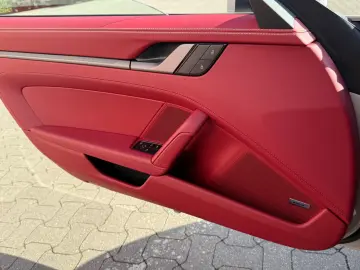 Porsche 992 CARRERA CABRIOLET
