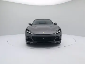 Purosangue - FERRARI HAMBURG