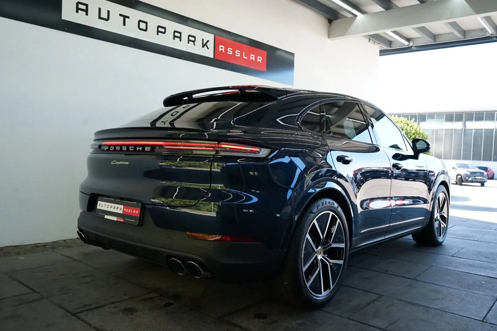 Porsche Cayenne Coupe E-Hybrid/P-Display/NightVision/