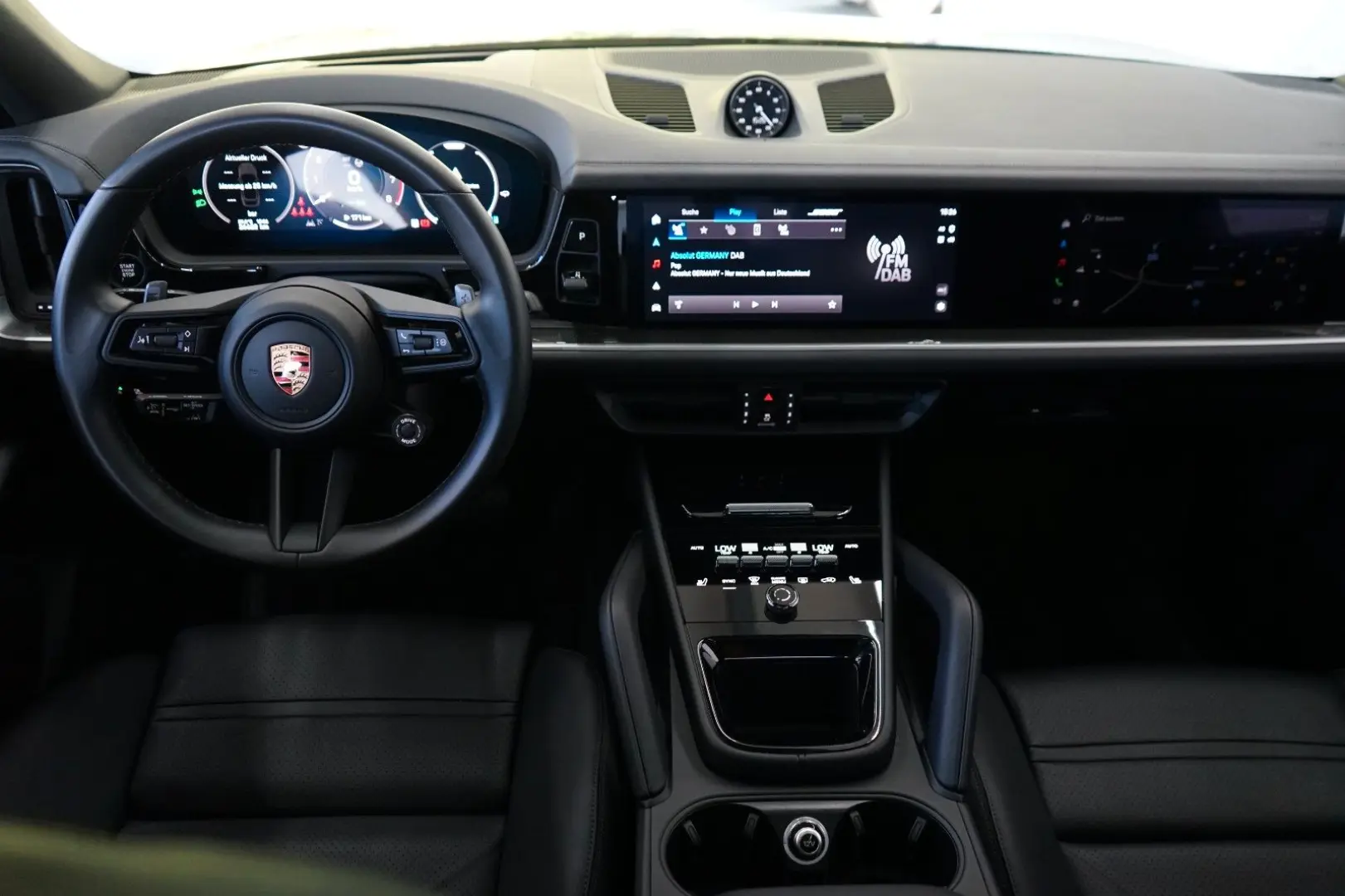Porsche Cayenne Coupe E-Hybrid/P-Display/NightVision/