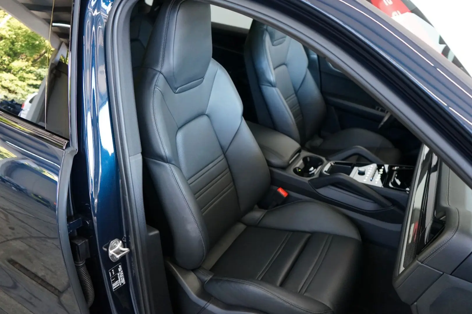Porsche Cayenne Coupe E-Hybrid/P-Display/NightVision/