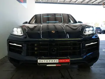 Porsche Cayenne Coupe E-Hybrid/P-Display/NightVision/