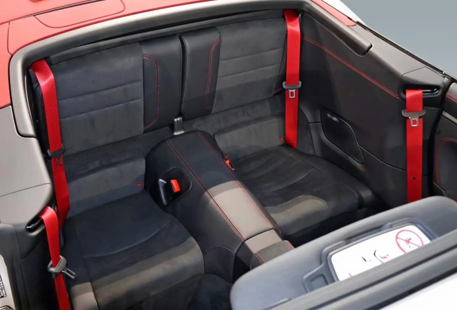 Porsche 911 Carrera GTS Cabriolet/Lift