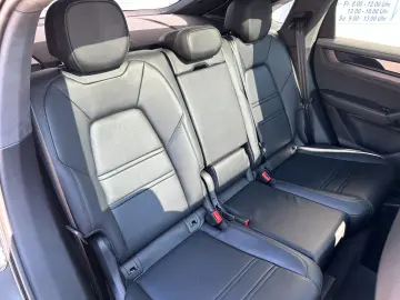 Porsche Cayenne GTS Coupé HEAD-UP