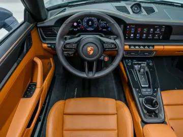 Porsche 992 Carrera Cabrio