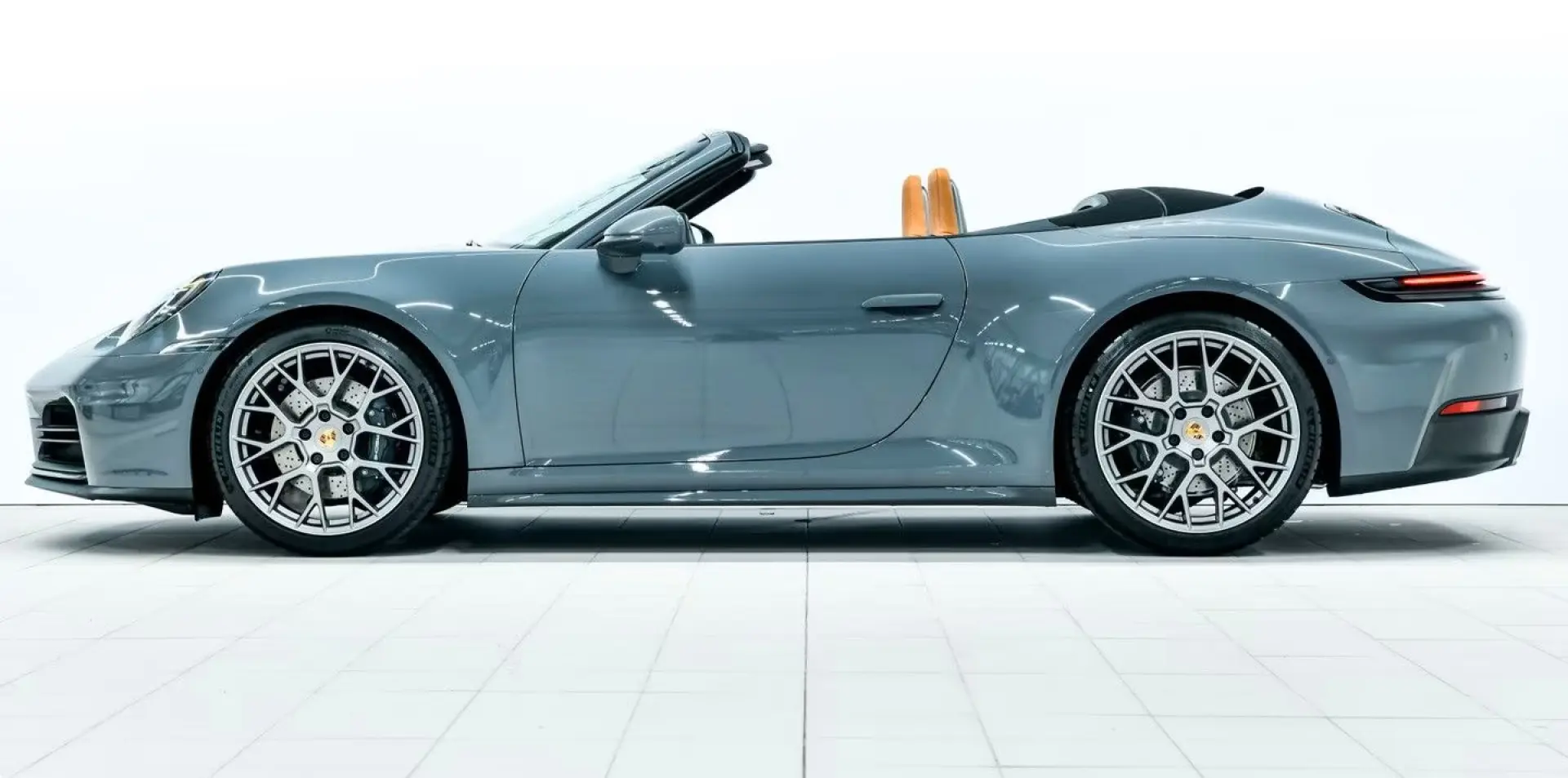 Porsche 992 Carrera Cabrio