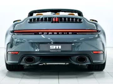Porsche 992 Carrera Cabrio