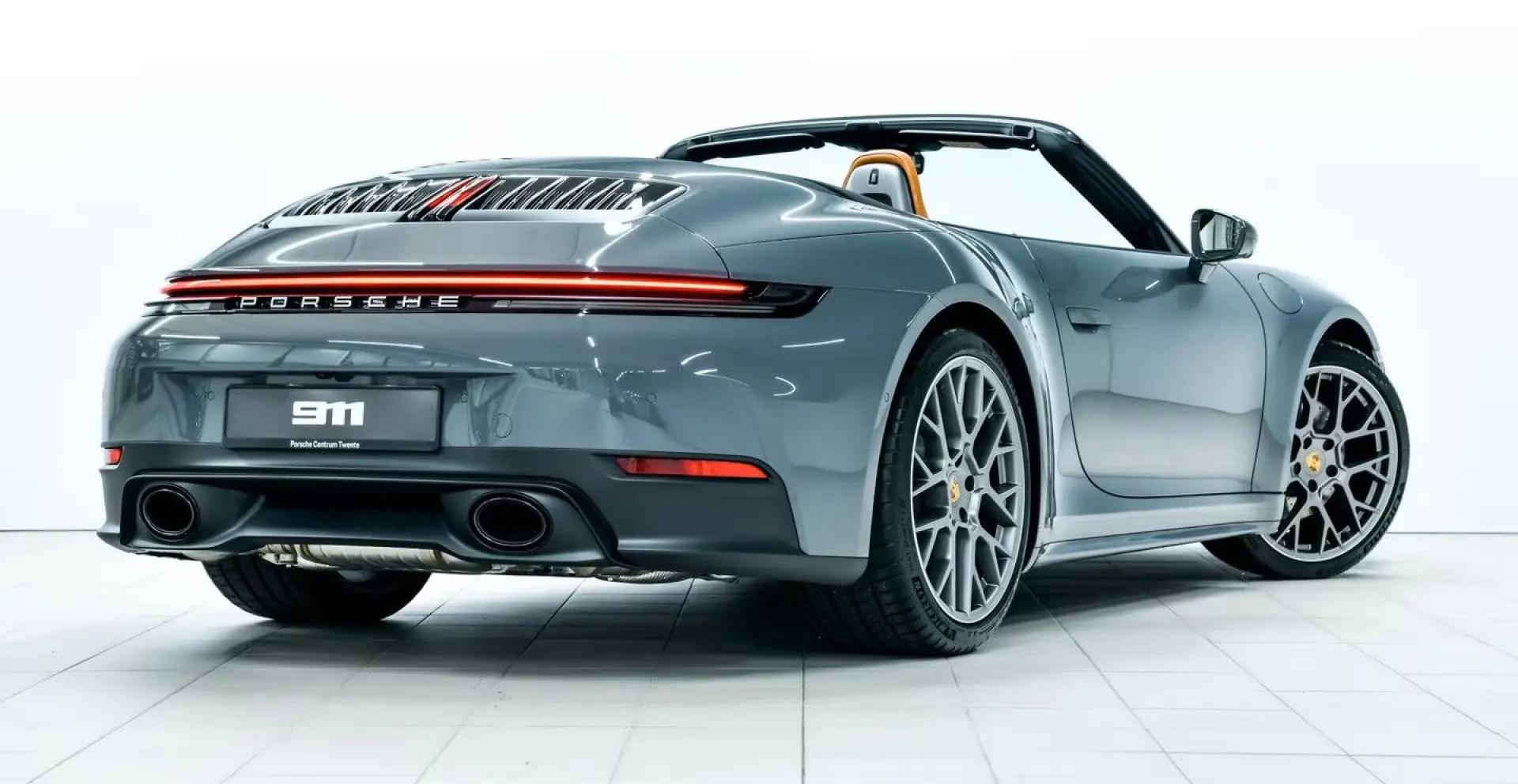 Porsche 992 Carrera Cabrio