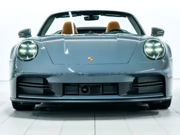 Porsche 992 Carrera Cabrio