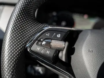 Skoda KODIAQ STYLE 2.0 TSI DSG Pano ACC LED