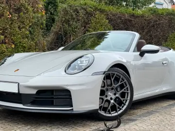 Porsche 992 911 Carrera Cabrio HD-LED CHRONO