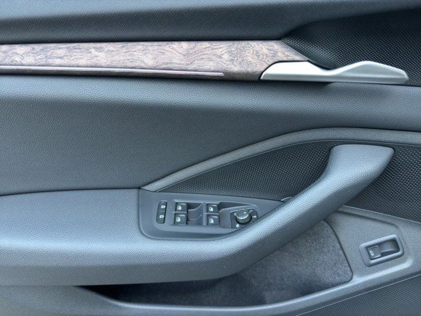 Skoda Superb Lim. 2.0 TDI DSG 4x4 L&K *MATRIX*