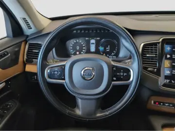 XC90+T8+Recharge+AWD