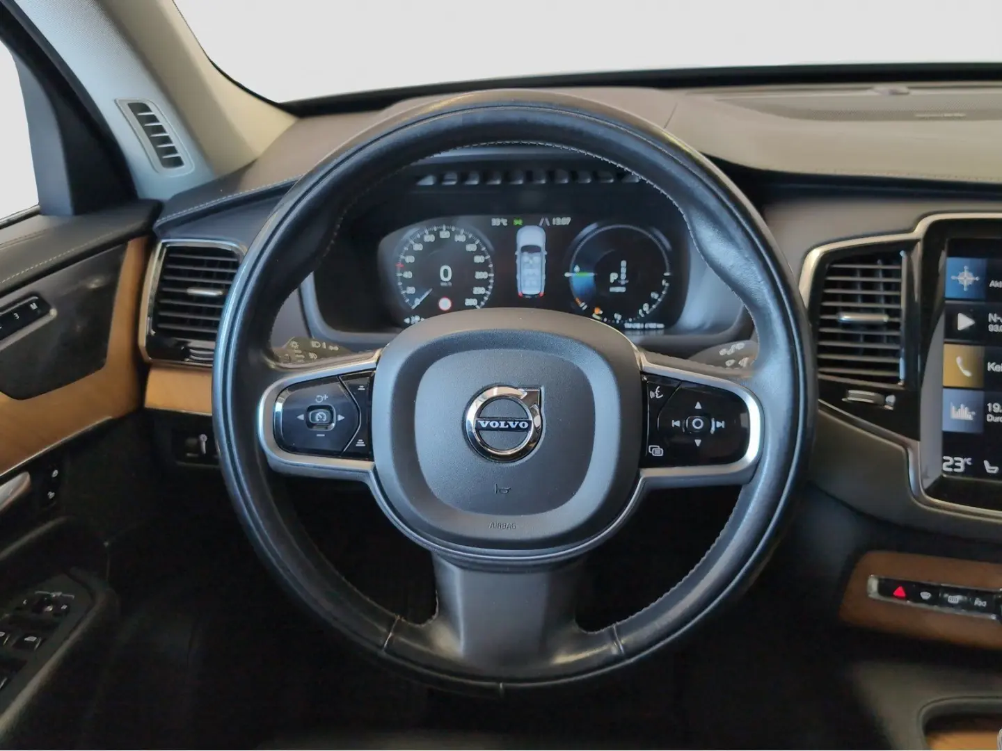 XC90+T8+Recharge+AWD