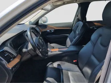 XC90+T8+Recharge+AWD