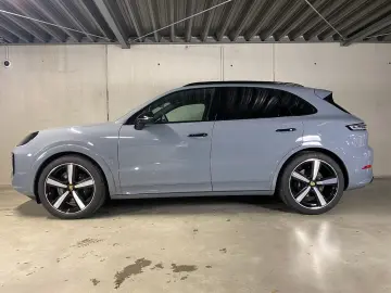 Cayenne S | SportDesign Paket | el. AHK |