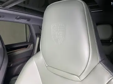 Cayenne S | SportDesign Paket | el. AHK |