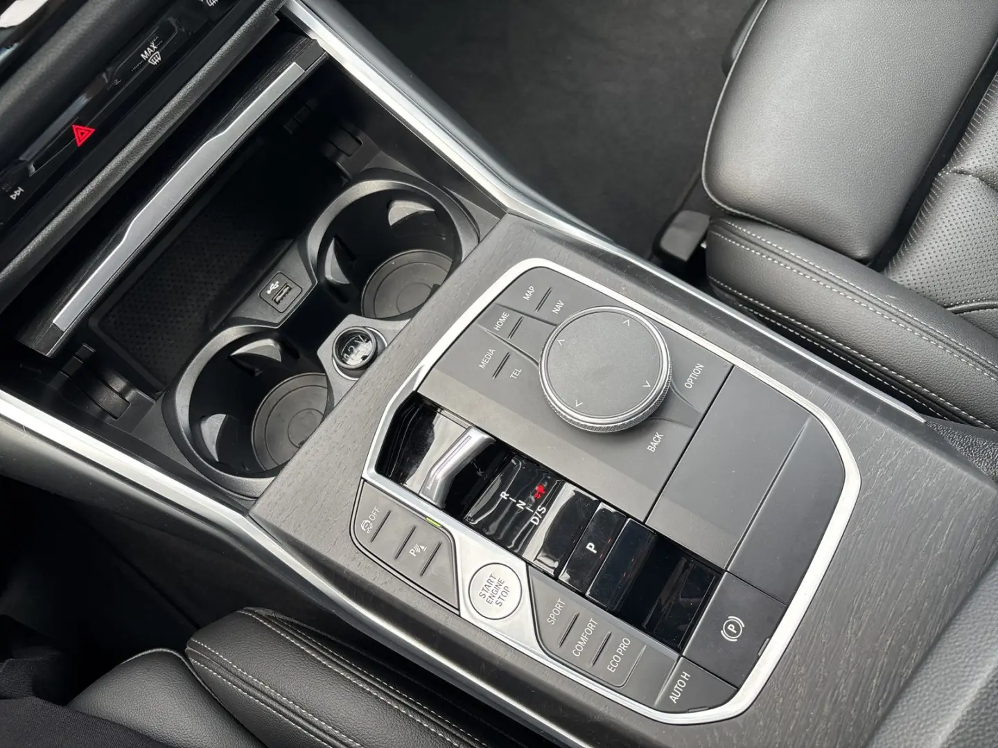 320d xDrive Limousine M Sportpaket AHK
