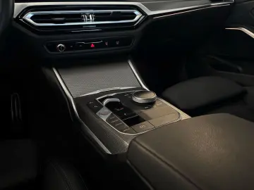 320 dxDriveSpAut.M-SPORT HeadUP ACC AdaptLED 19'