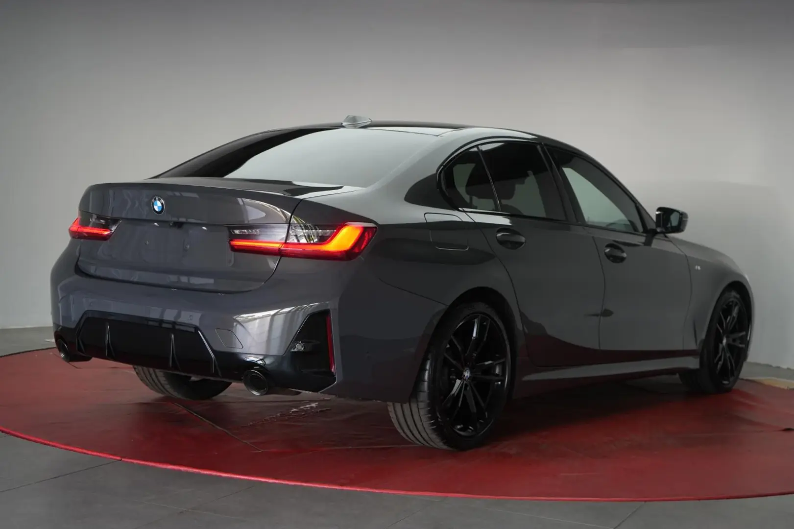 320 d xDrive M Sport Navi/Leder/ACC/Kamera/Wide/