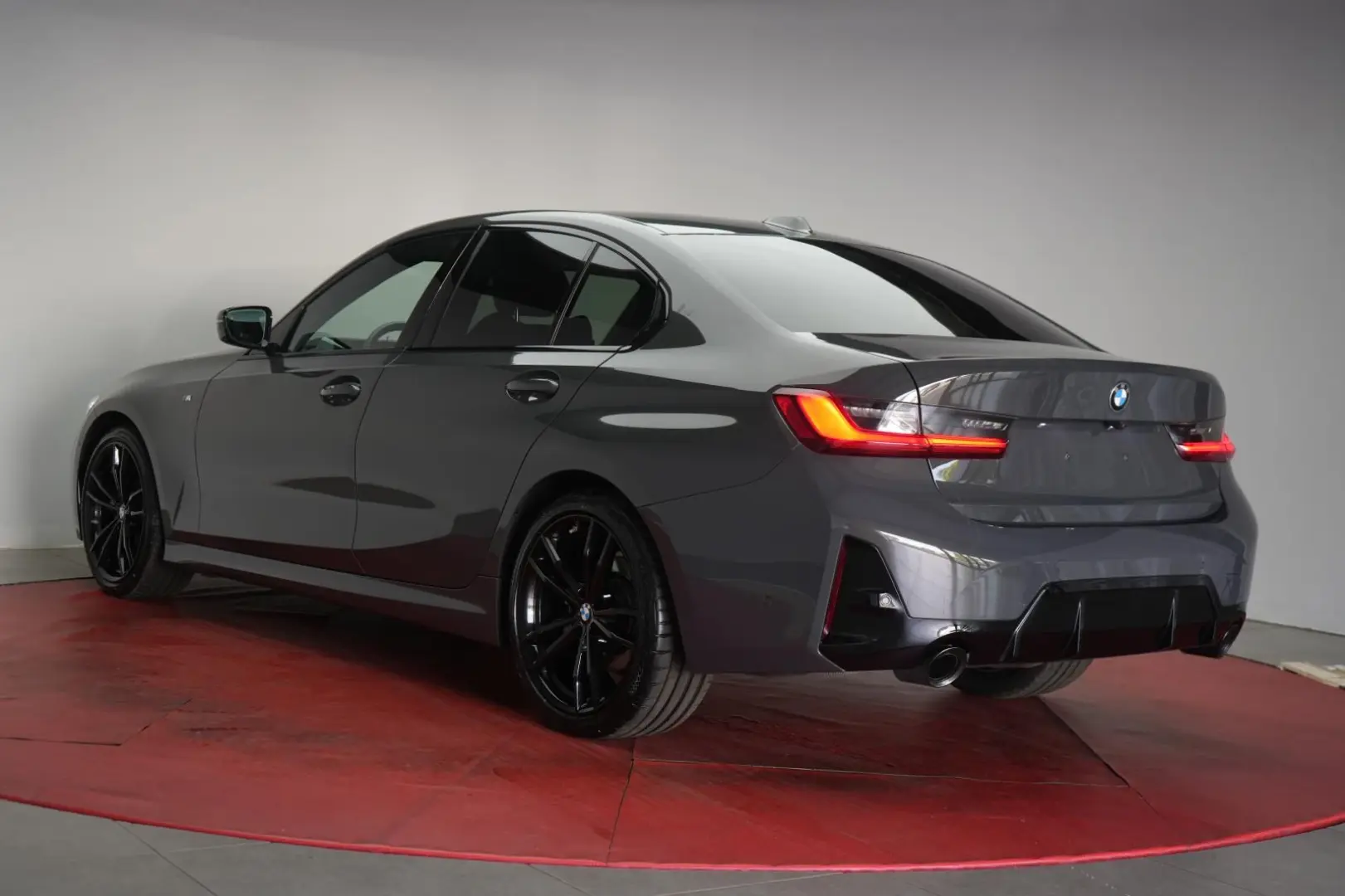 320 d xDrive M Sport Navi/Leder/ACC/Kamera/Wide/