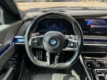 740d xDRIVE+M-SPORTPAKET+PRO+PANO+HUD+B&W+LUFTFE