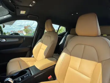 XC40 B5*AWD*Inscription*Standhzg*ACC*RKamera*PDC