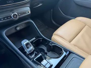 XC40 B5*AWD*Inscription*Standhzg*ACC*RKamera*PDC